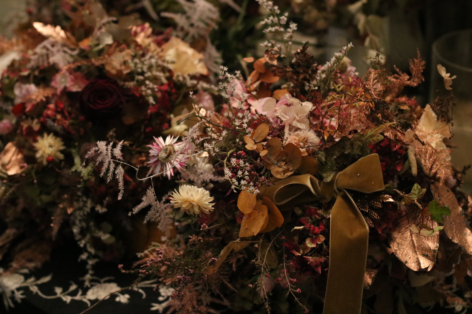 Bows & Botanicals